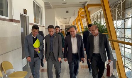 بازدید مدیرکل منابع انسانی وزارت علوم از دانشگاه صنعتی کرمانشاه؛ تأکید بر اهمیت نیروی انسانی در رشد دانشگاه‌ها